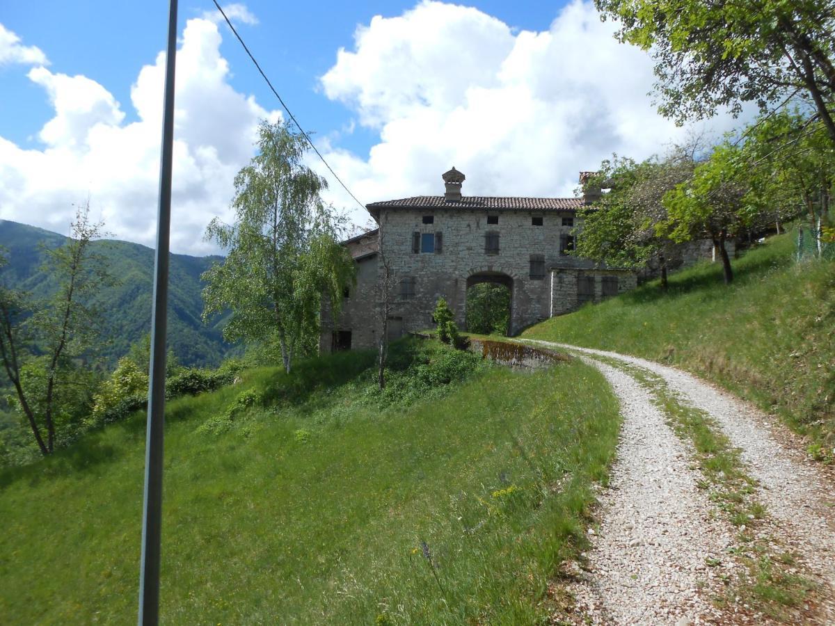 Agriturismo La Casa Nei Boschi Colderu Eksteriør bilde