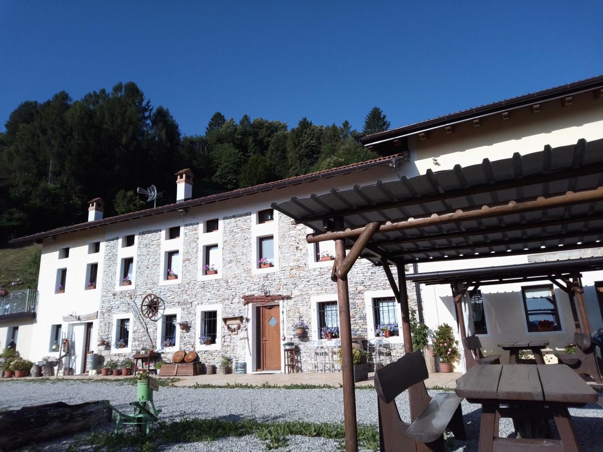 Agriturismo La Casa Nei Boschi Colderu Eksteriør bilde